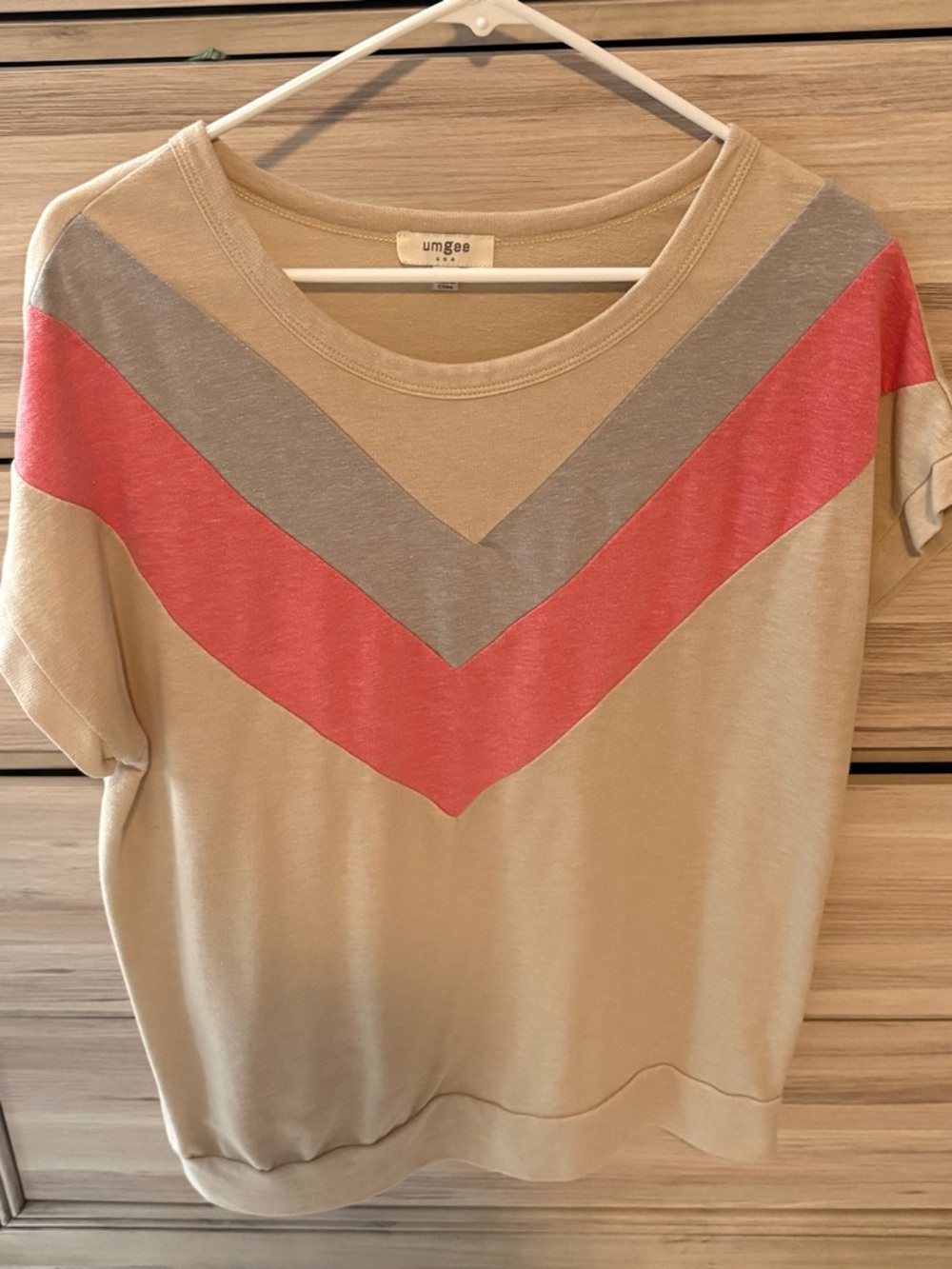 Boutique Umgee Beige Top with Coral and Gray Chevron Detail